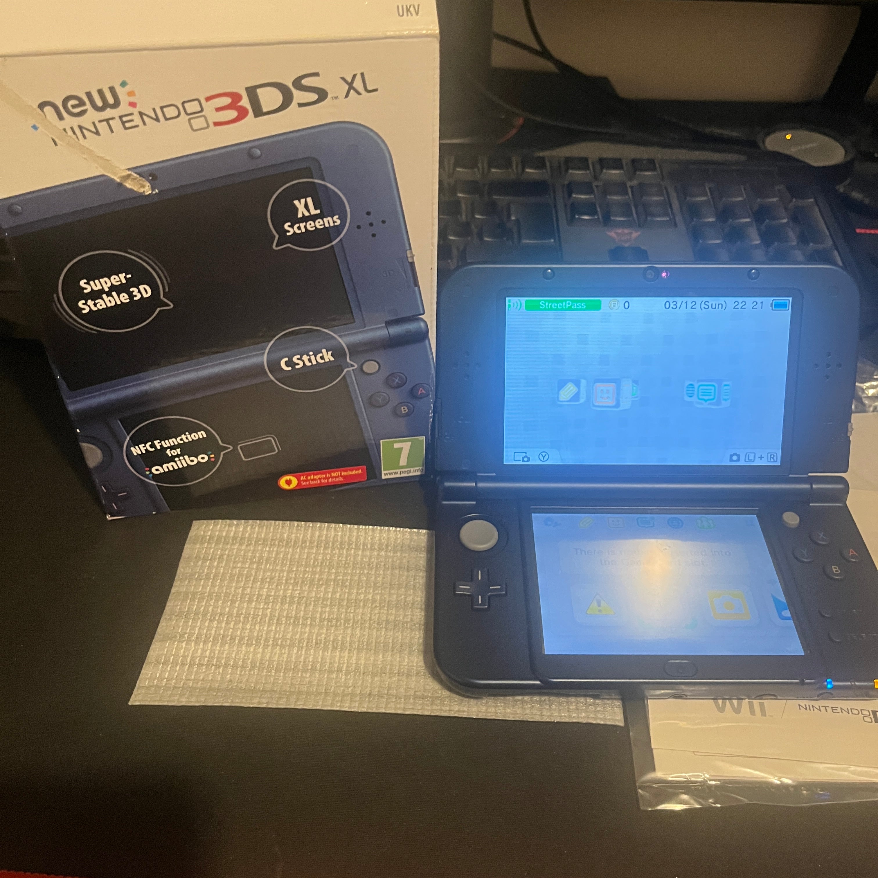 New 3ds xl console metallic blue boxed New 3ds xl console metallic blue boxed